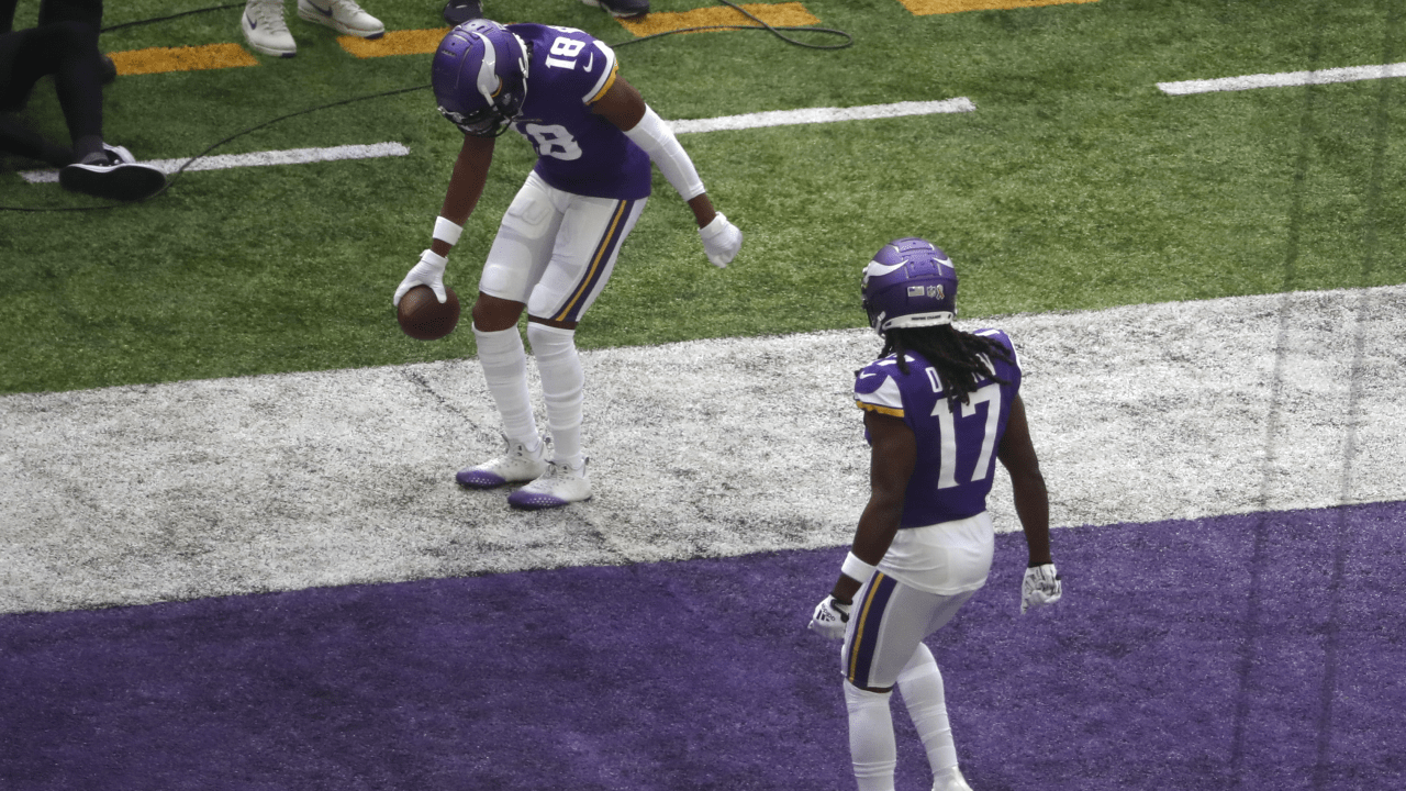 Vikings get Jefferson back for minicamp as star WR takes contract talk in  stride