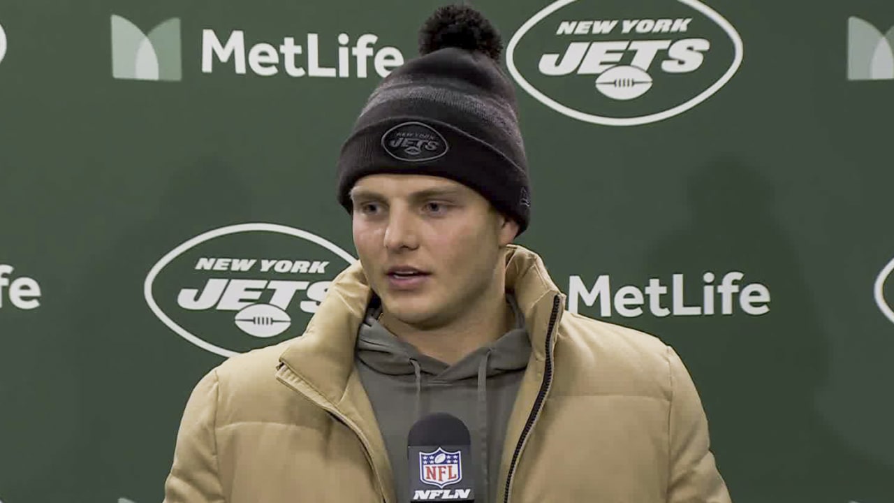 Jets fans boo Zach Wilson onto bench, embrace backup Chris Streveler