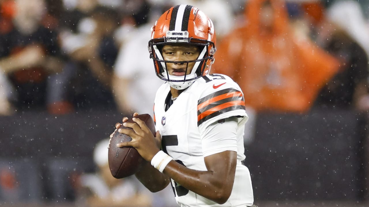 Joshua Dobbs takes off, helps Cardinals jump on Cowboys