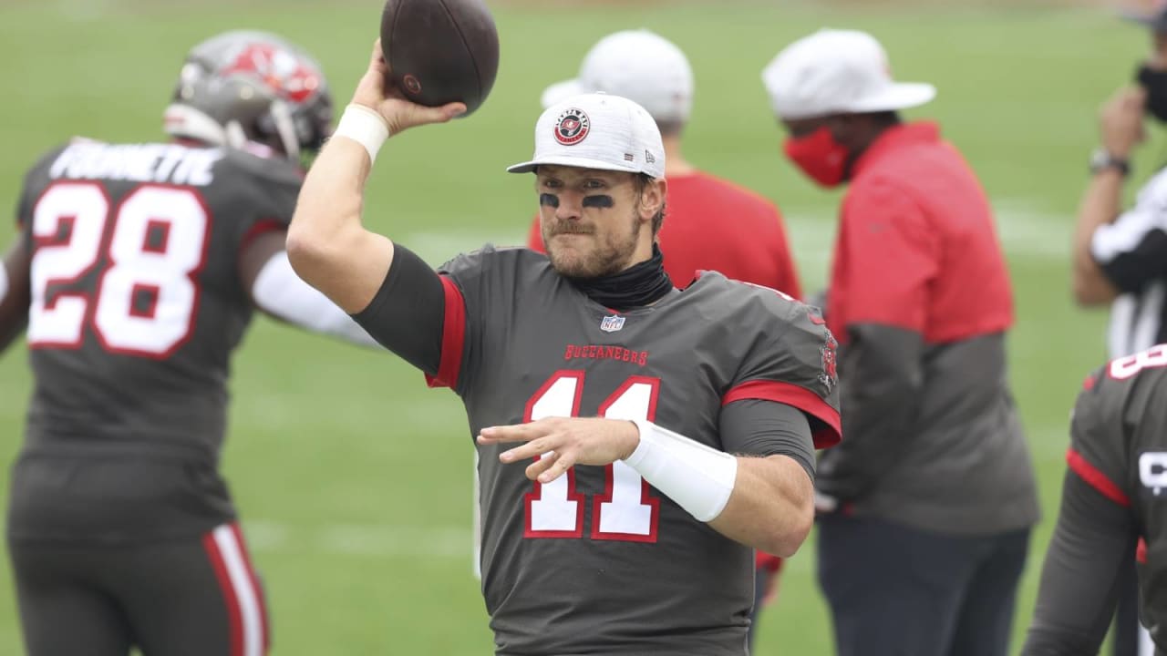 Blaine Gabbert could be a successor to Tom Brady in Tampa