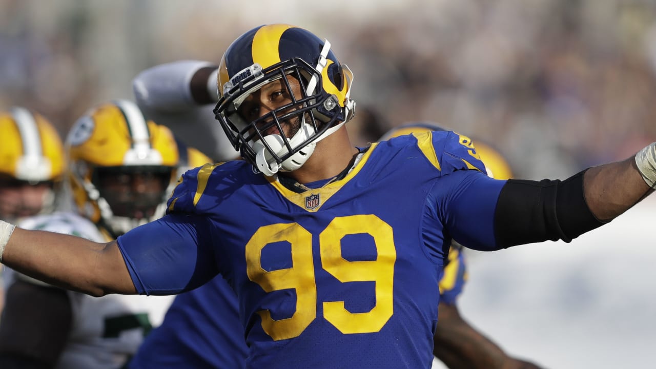 aaron-donald-11/2