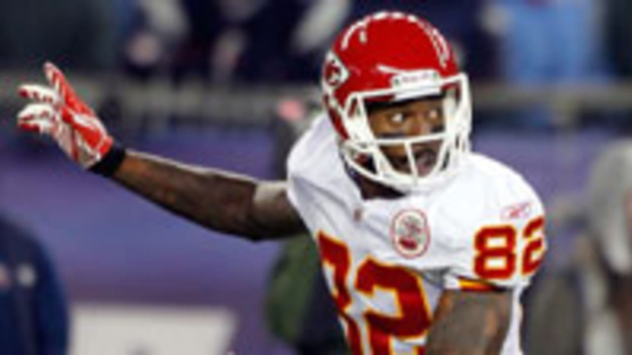 dwayne-bowe-spot_120819.jpg
