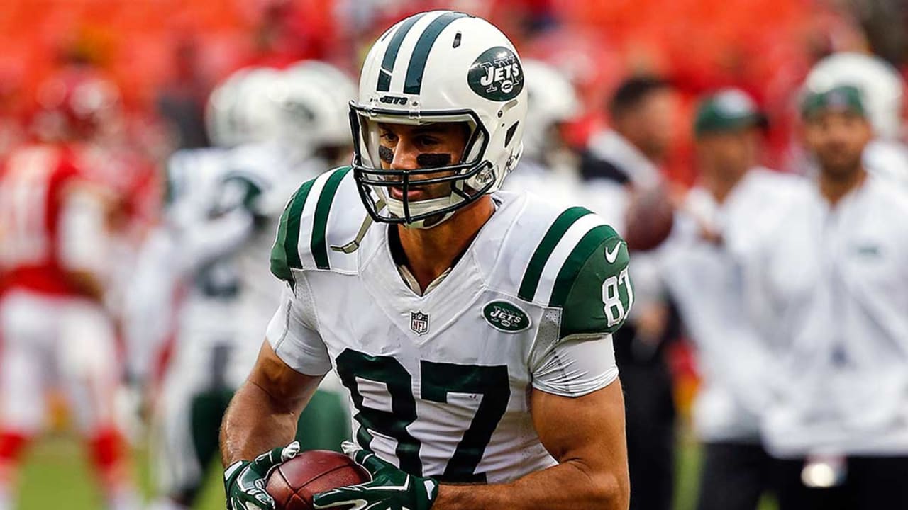 Eric Decker, Titans agree to terms on one-year deal