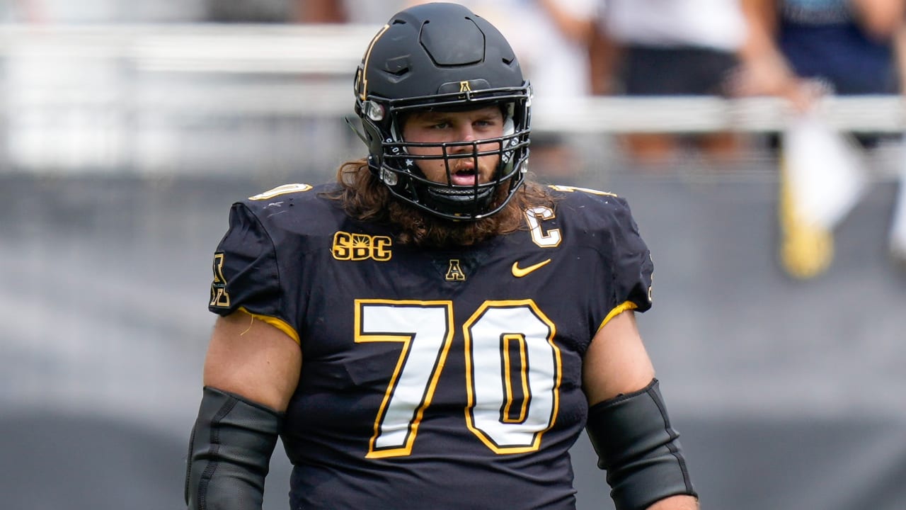 Jacksonville Jaguars select offensive tackle Cooper Hodges with No. 226 ...