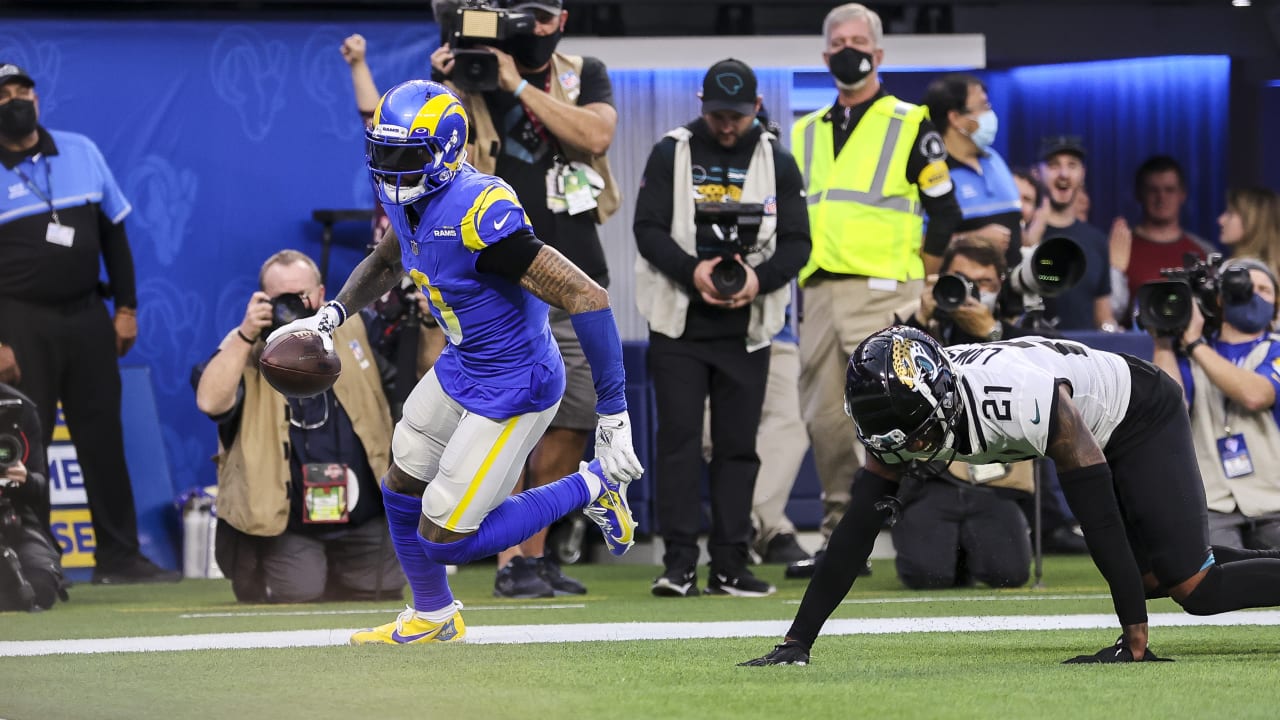 Los Angeles Rams wide receiver Odell Beckham Jr. (3) runs past Tampa Bay  Buccaneers inside line …