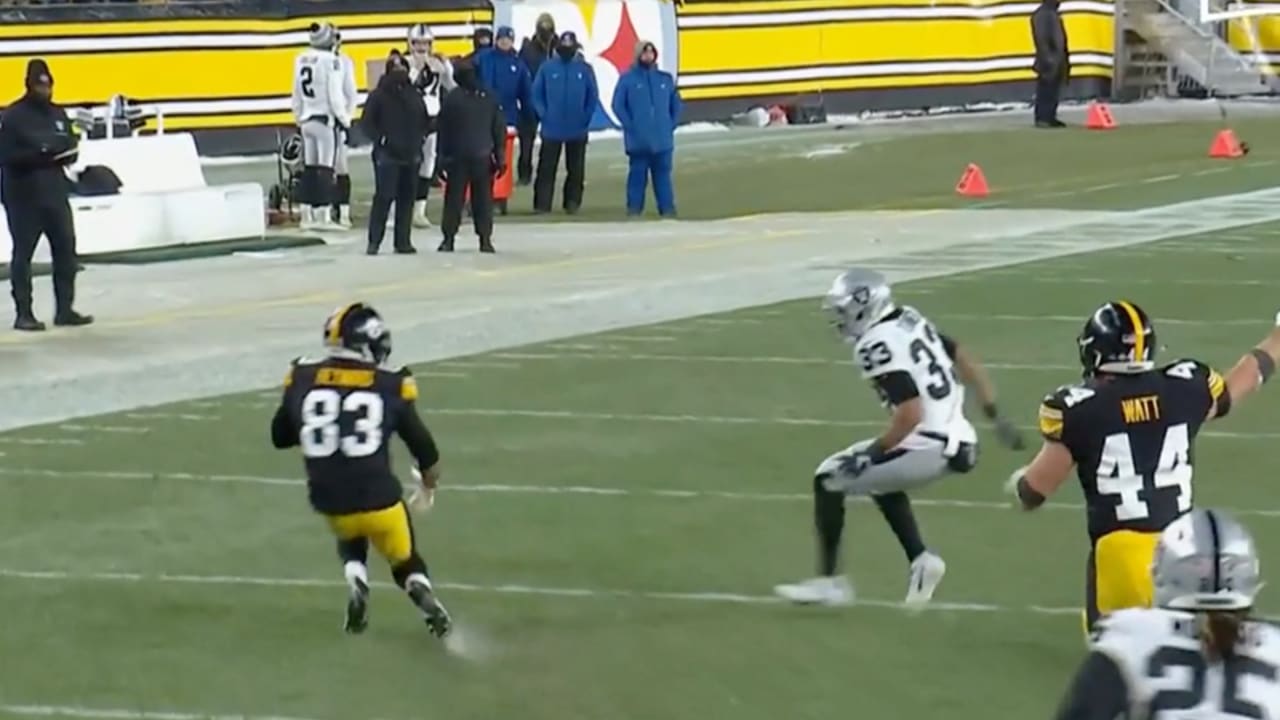 Pittsburgh Steelers tight end Connor Heyward (83) works during the