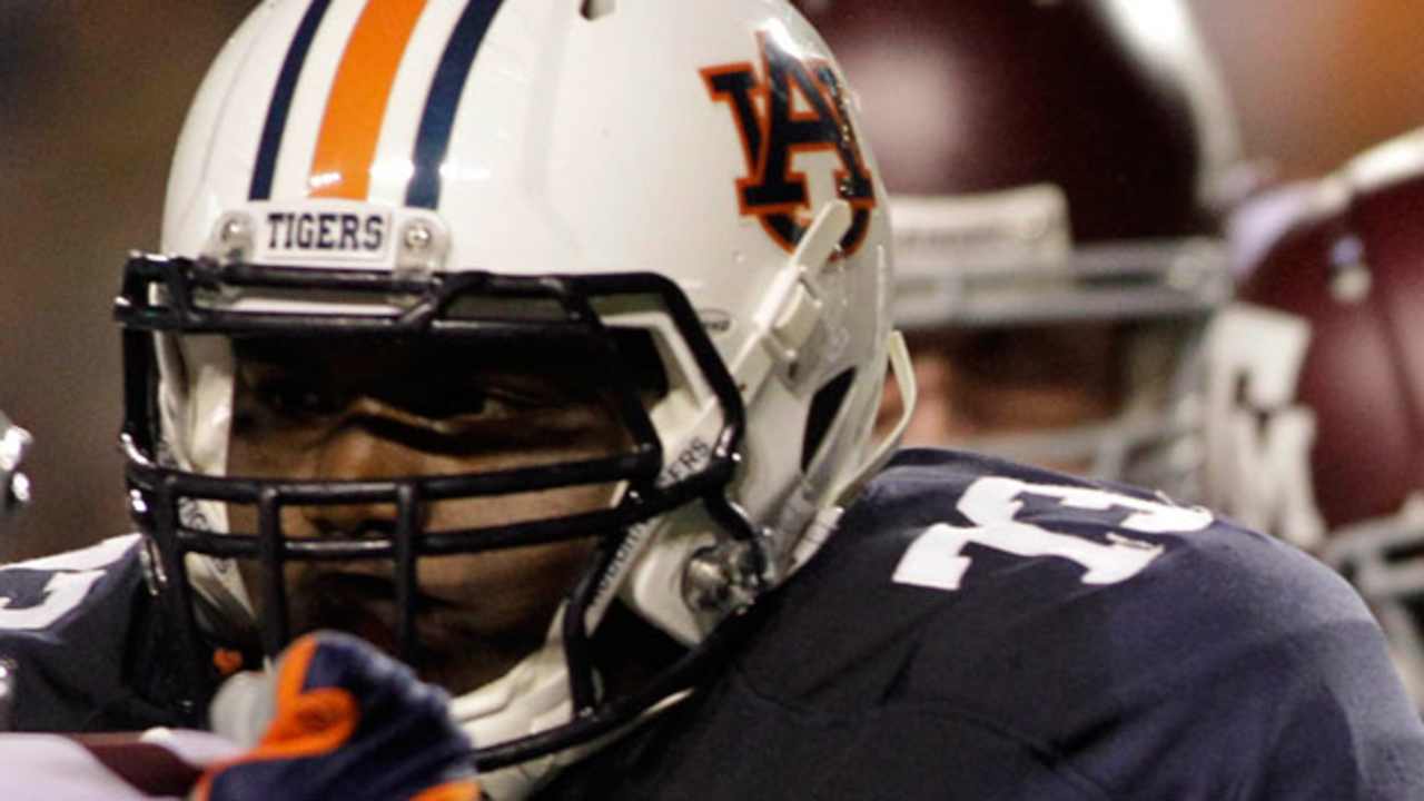 Greg Robinson_130811_Wide