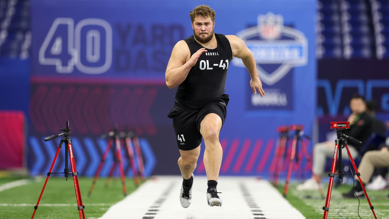 Offensive Tackle Peter Skoronski Runs Official 5.16-second 40-yard Dash ...