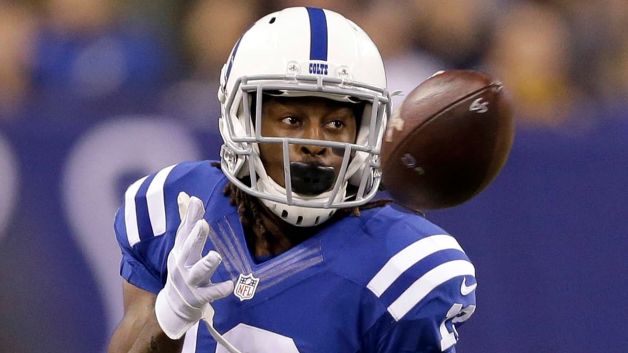 T.Y. Hilton exits game vs. Steelers after back injury