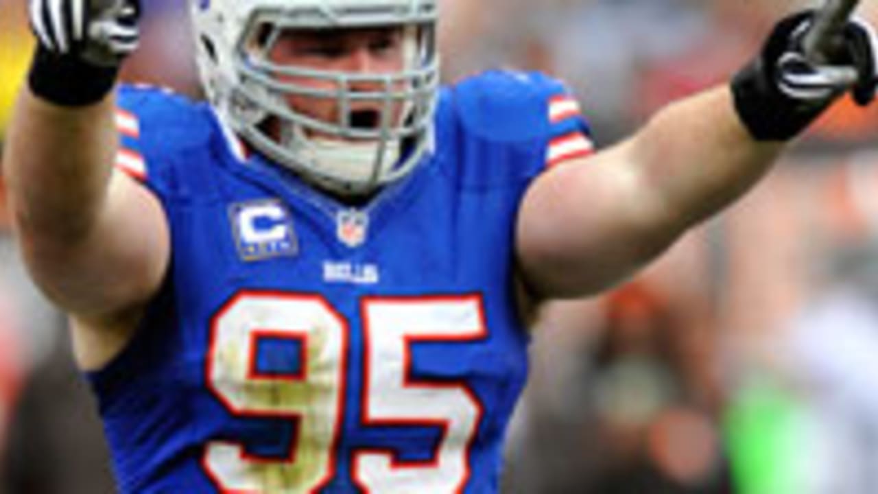 Kyle-Williams-121003-Spot.jpg