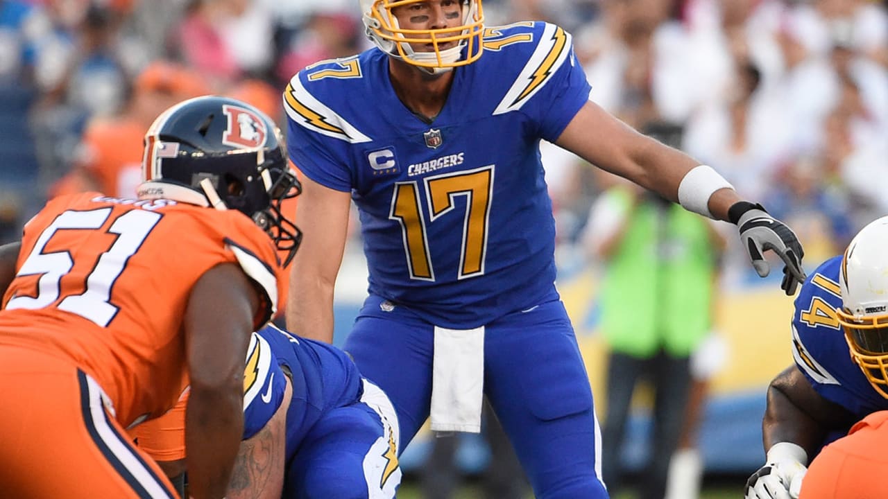 Rivers passes Fouts in Chargers 21-13 win over Broncos