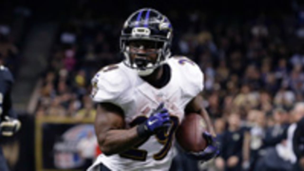 JUSTIN FORSETT, Ravens running back scores against the Patriots