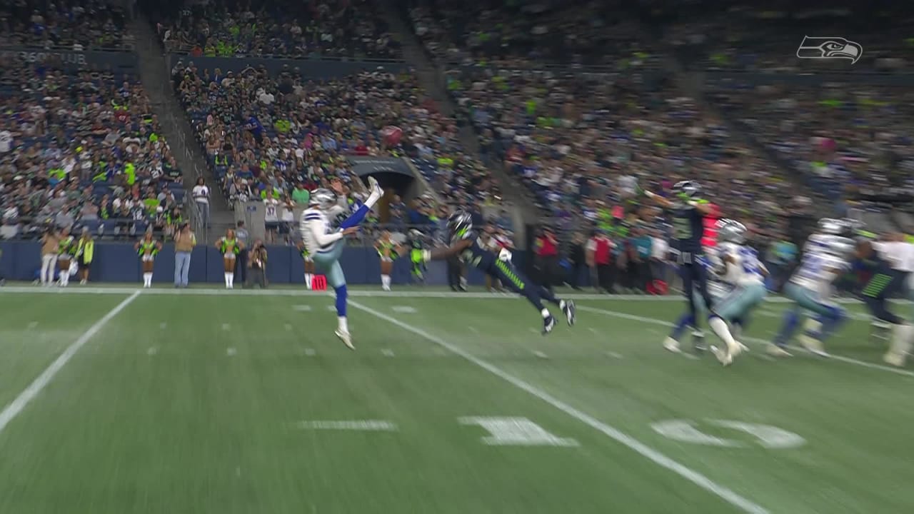 Watch: Seahawks' Witherspoon notches pick-six on 'MNF'