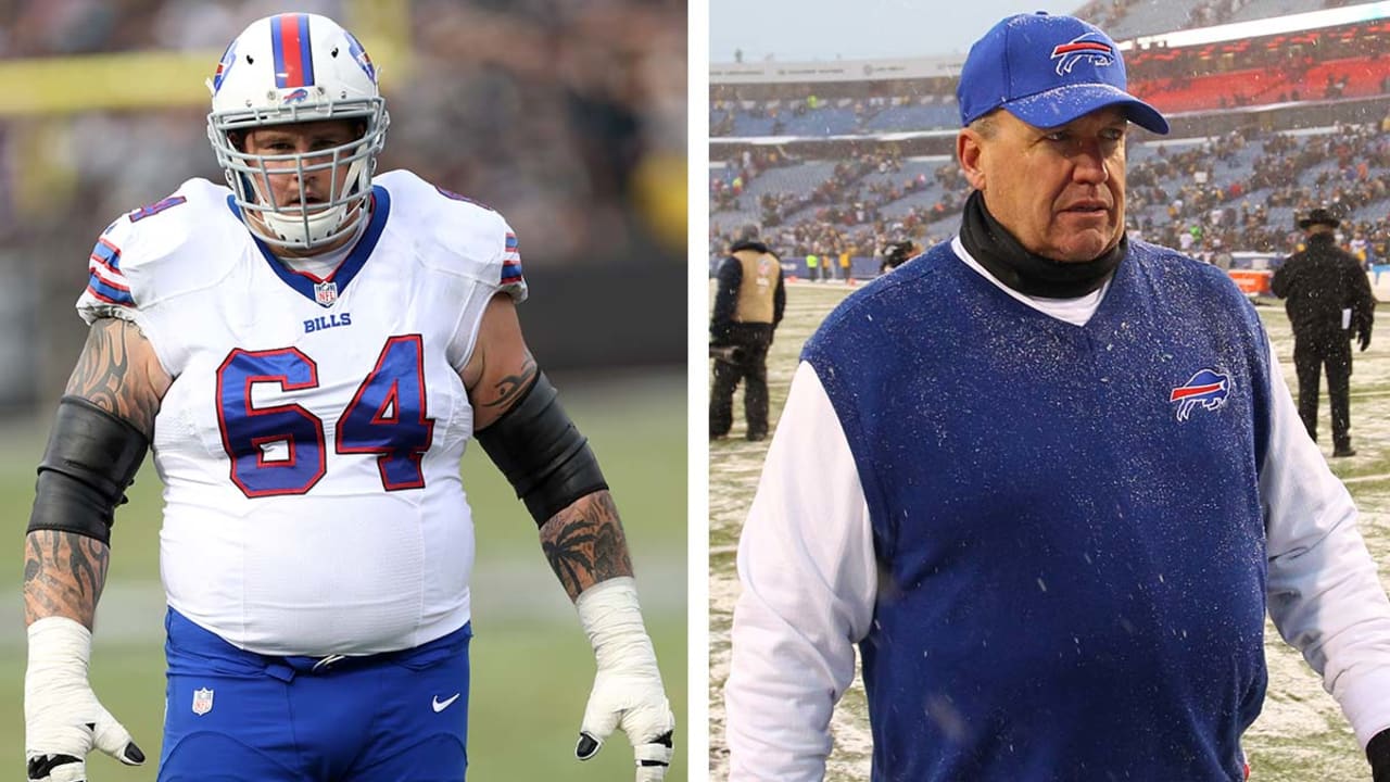 Las Vegas Raiders guard Richie Incognito (64) speaks to Los