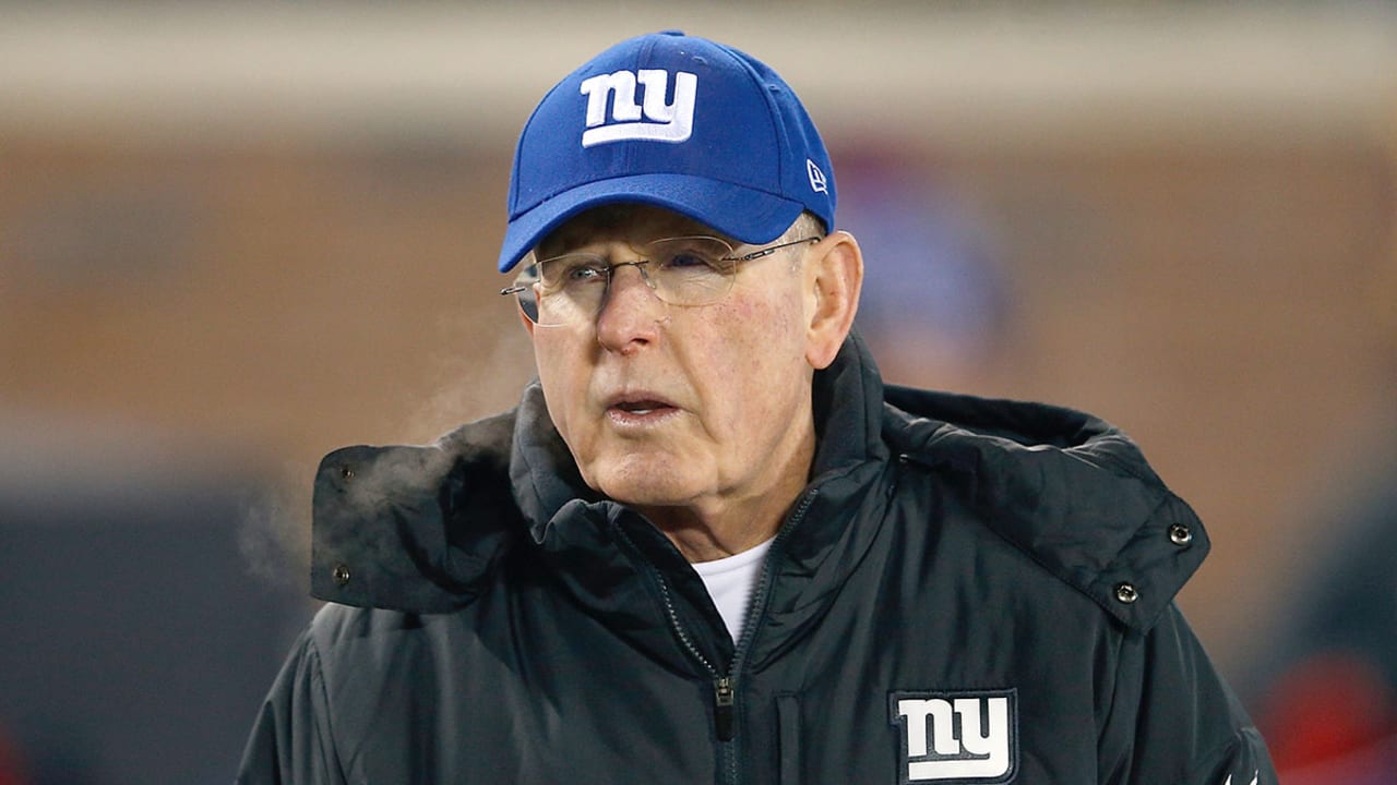 New York Giants: Tom Coughlin texts Eli Manning after benching