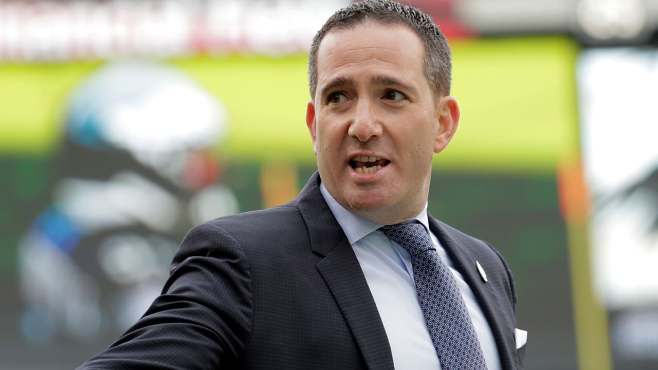 Report: Eagles Extend Contract of GM Howie Roseman