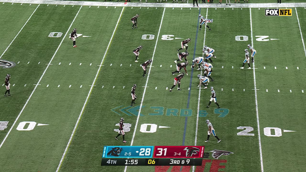 Atlanta Falcons linebacker Rashaan Evans goes unblocked on key blitzing