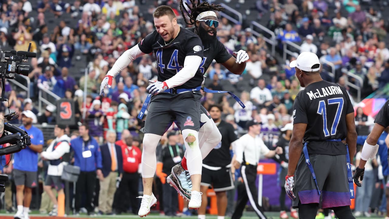 NFC running back Saquon Barkley (26) of the New York Giants runs the ball  during the flag football event at the Pro Bowl Games, Sunday, Feb. 5, 2023,  in Las Vegas. (Doug