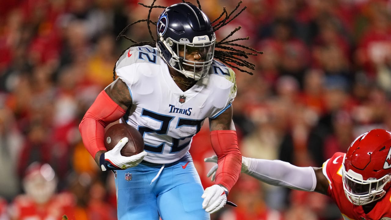 Derrick Henry TD pass puts Titans up 24-3 at halftime - NBC Sports