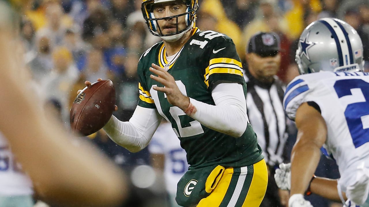 Rodgers-Aaron-151213-SL.jpg