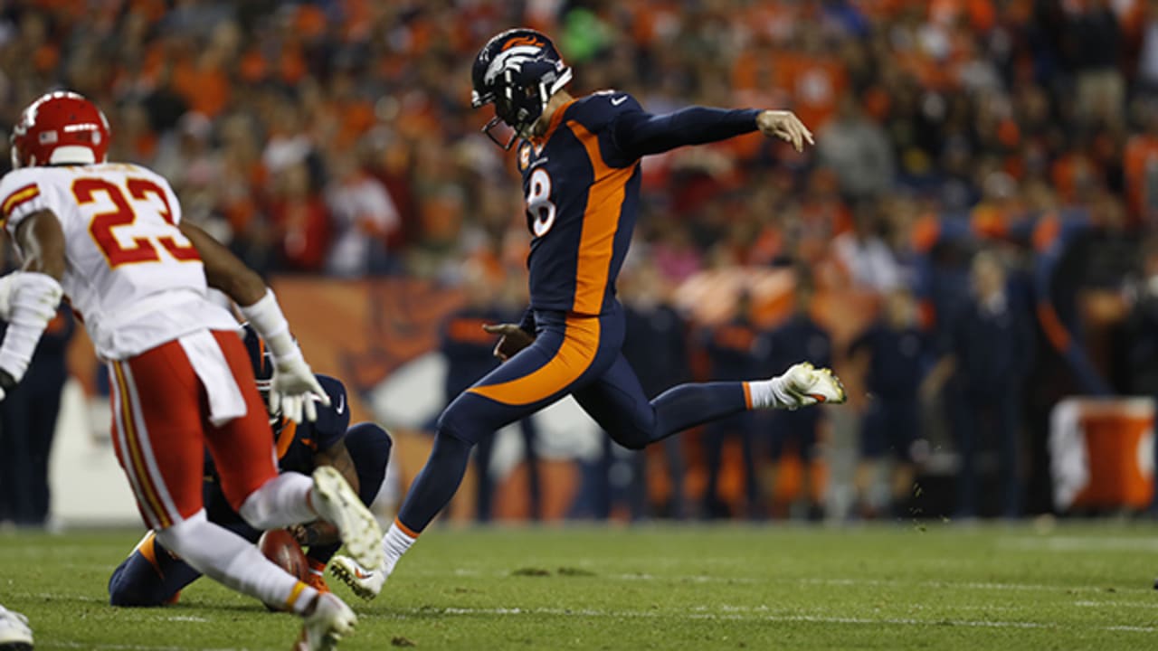 Brandon McManus Rushes On Field To Kick FG As First Half Expires