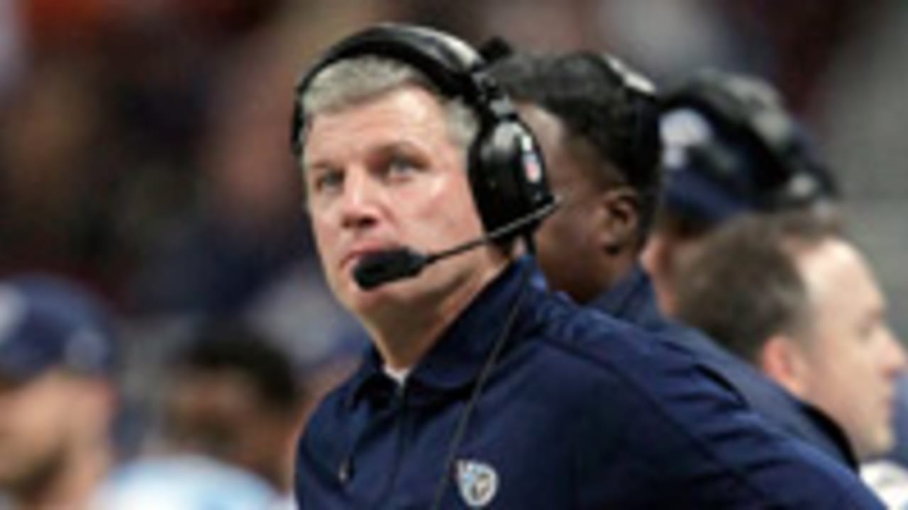 Penn State, ex-Titans coach Mike Munchak have mutual interest