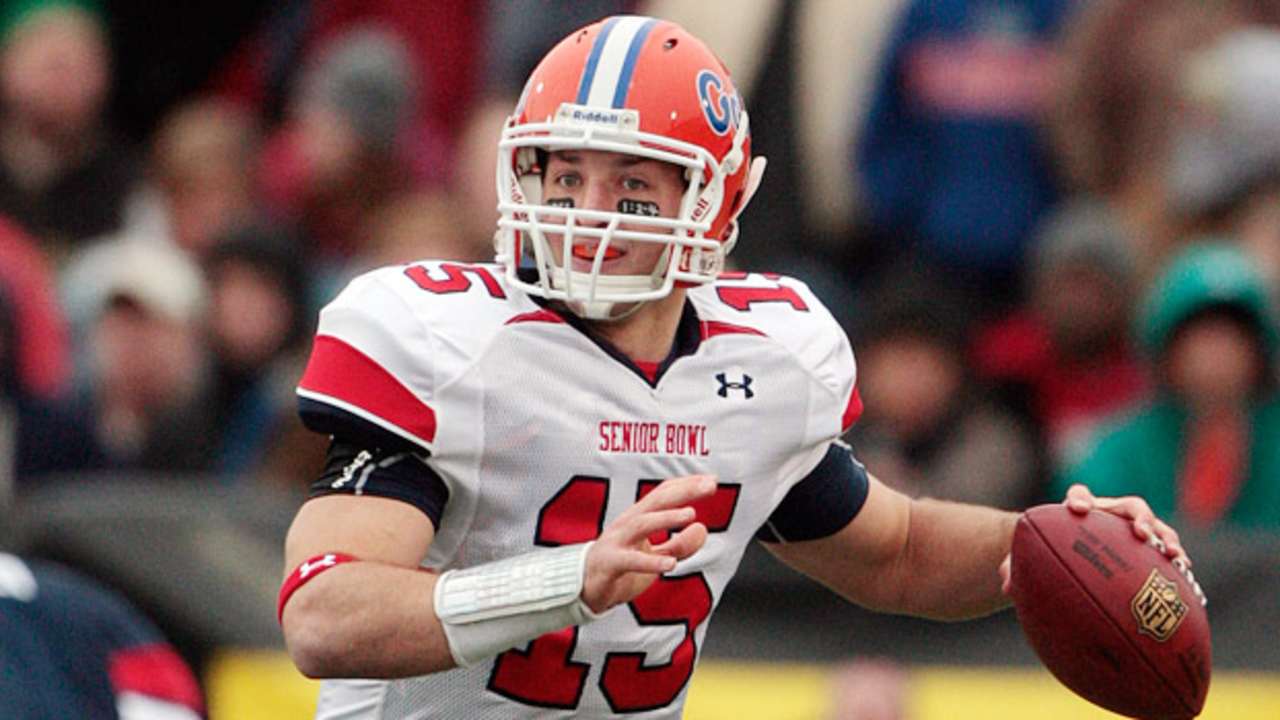 Tim-Tebow-tos-123113.jpg