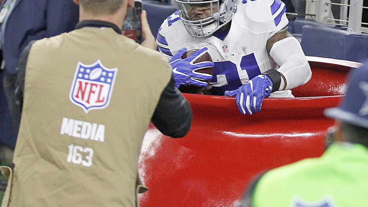 ezekiel-elliott-122216