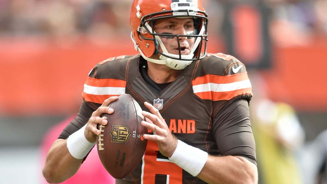 Jaguars trade for Browns back-up quarterback Cody Kessler