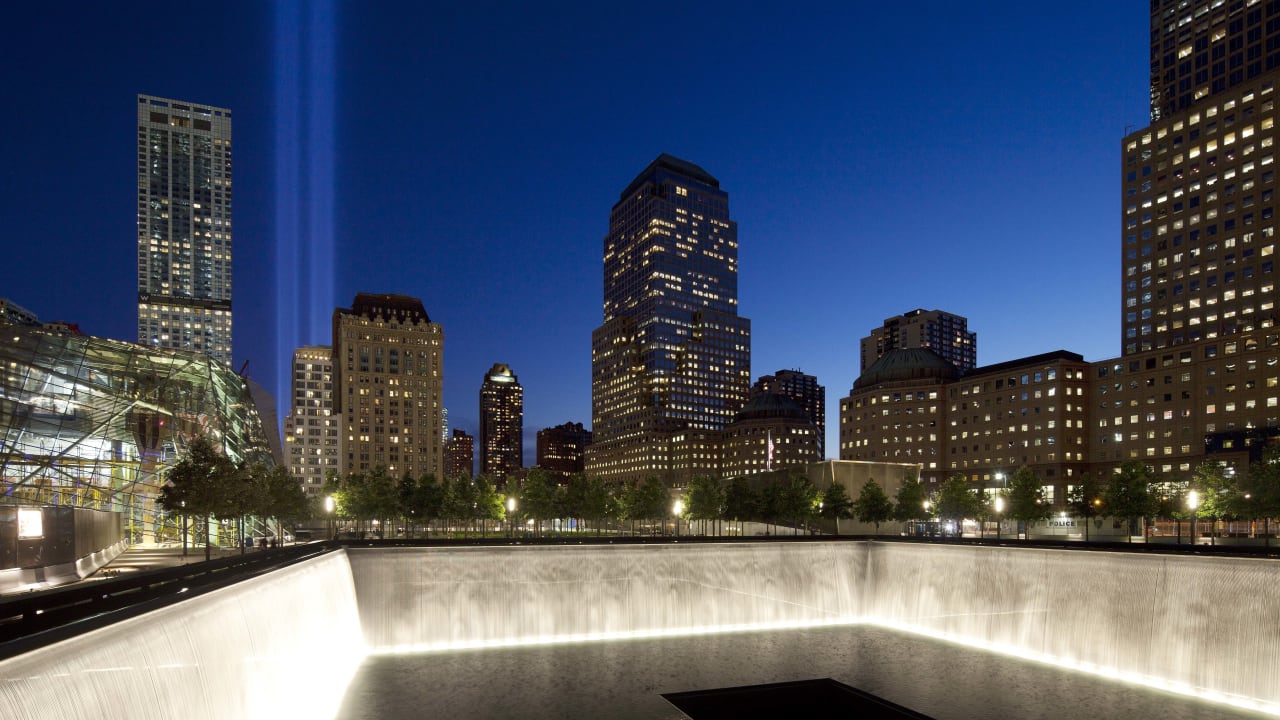 NFL Recognizes 20th Anniversary Of 9 11 During 9 12 Games With Tribute 