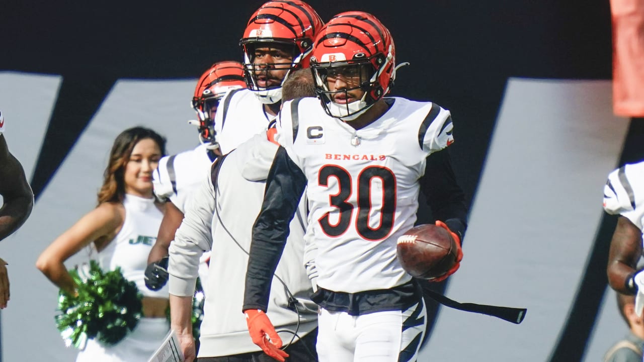 How Jessie Bates, Bengals ended up in a contract stalemate and what could  happen - The Athletic