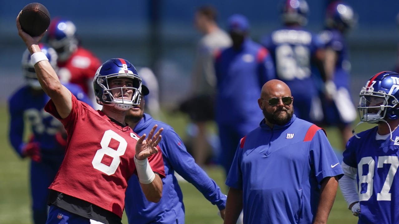 How Can New York Giants Head Coach Brian Daboll Turn Around Giants QB ...