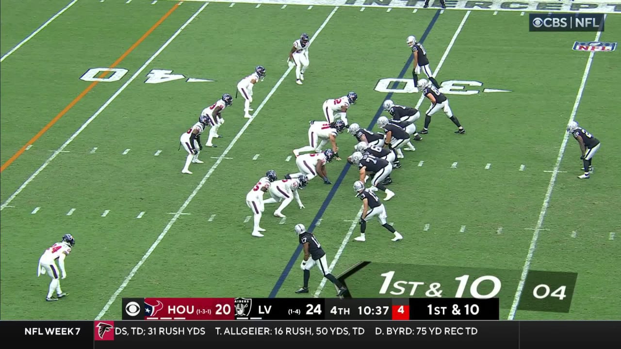 Carr locates a wide open Renfrow for 27-yard gain