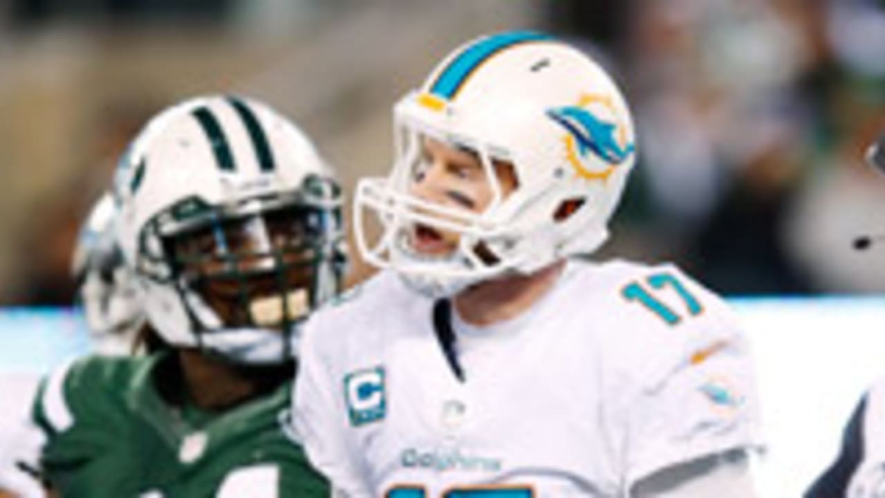 Ryan-Tannehill-sl-120214.jpg