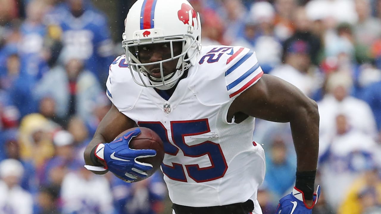 lesean-mccoy-150930-spot.jpg