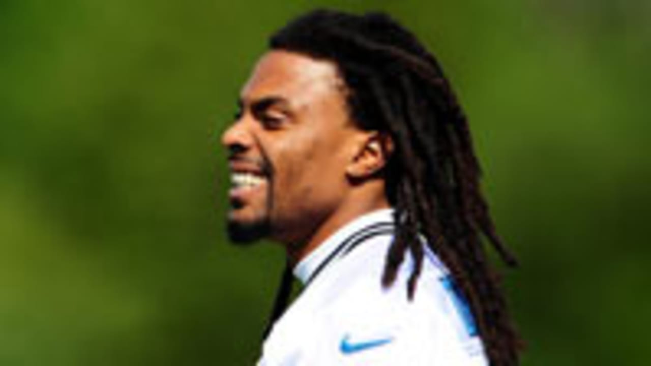 louis-delmas-121003-SPOT.jpg