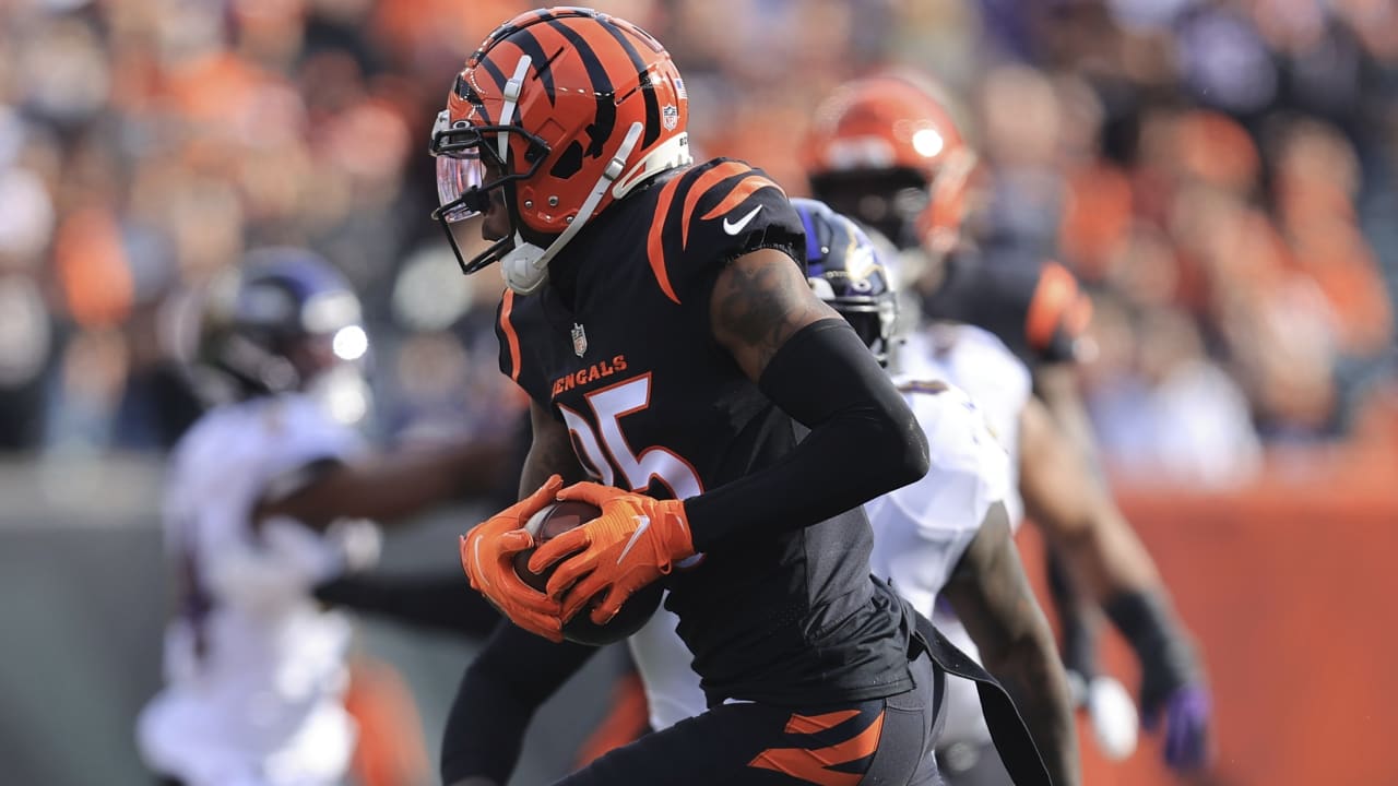 Cincinnati Bengals wide receiver Tee Higgins explodes into Baltimore ...