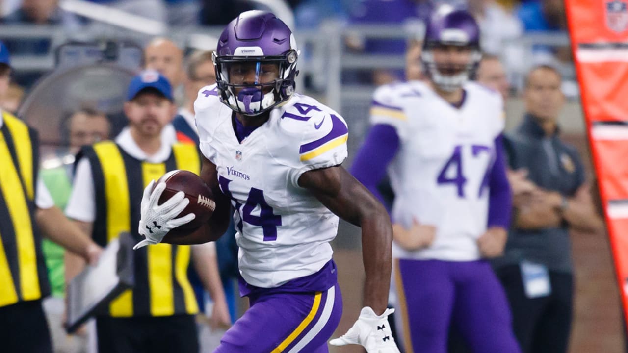 Jersey swap between Amari Cooper and Stefon Diggs 