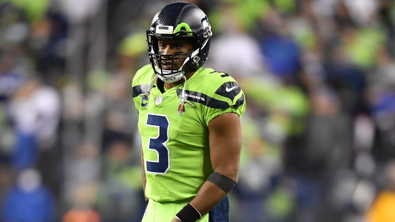 Injury Update: Seahawks QB Russell Wilson has finger sprain