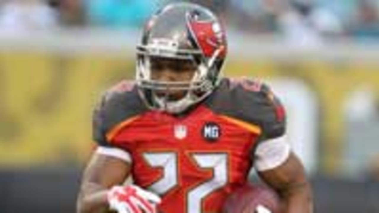 Doug-Martin-140909-Spot.jpg