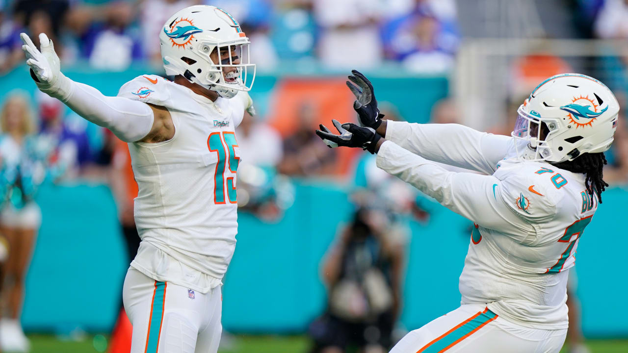 Miami Dolphins nose tackle Adam Butler brings out 'Dragon Ball Z'  celebration after powerful sack