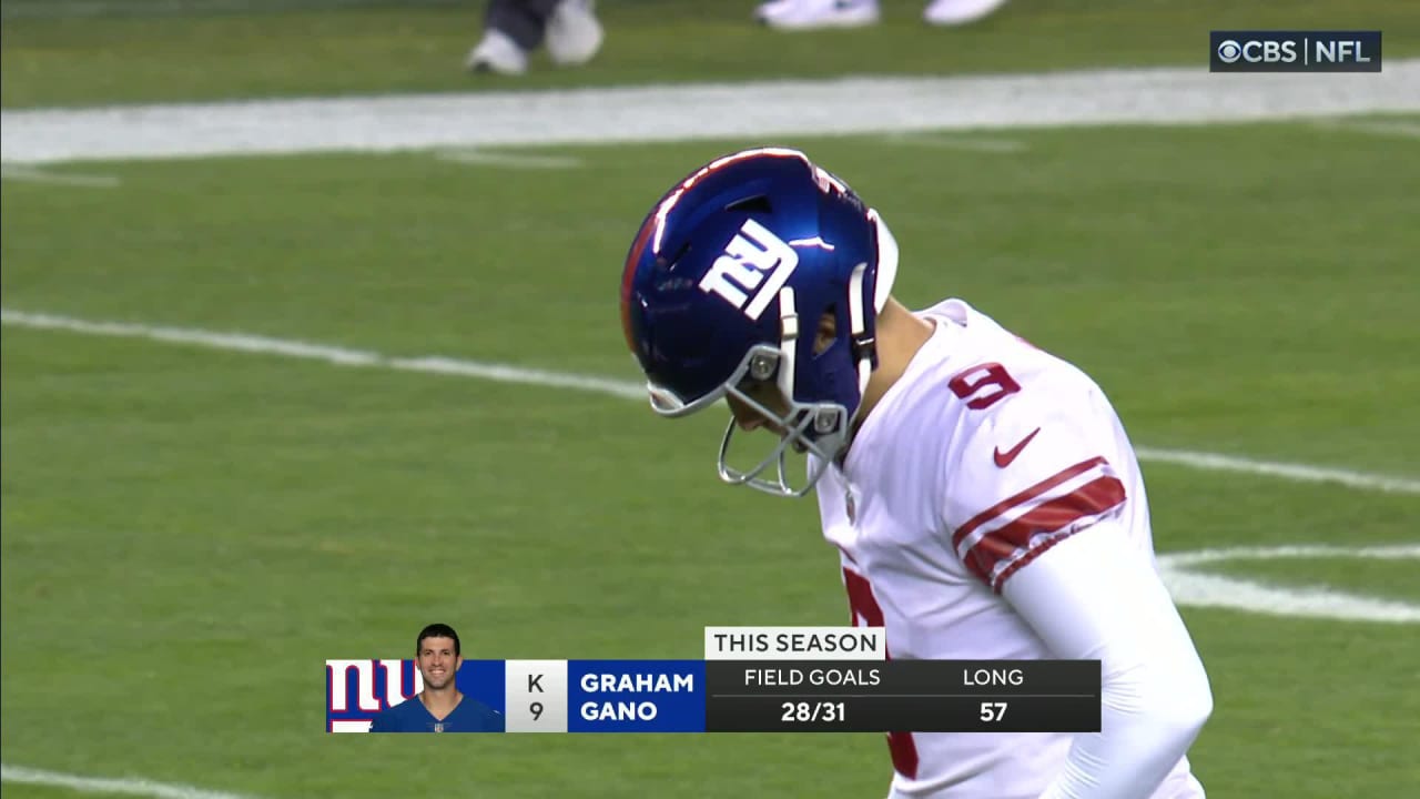 New York Giants' FG try ends with Jamie Gillan scrambling for a