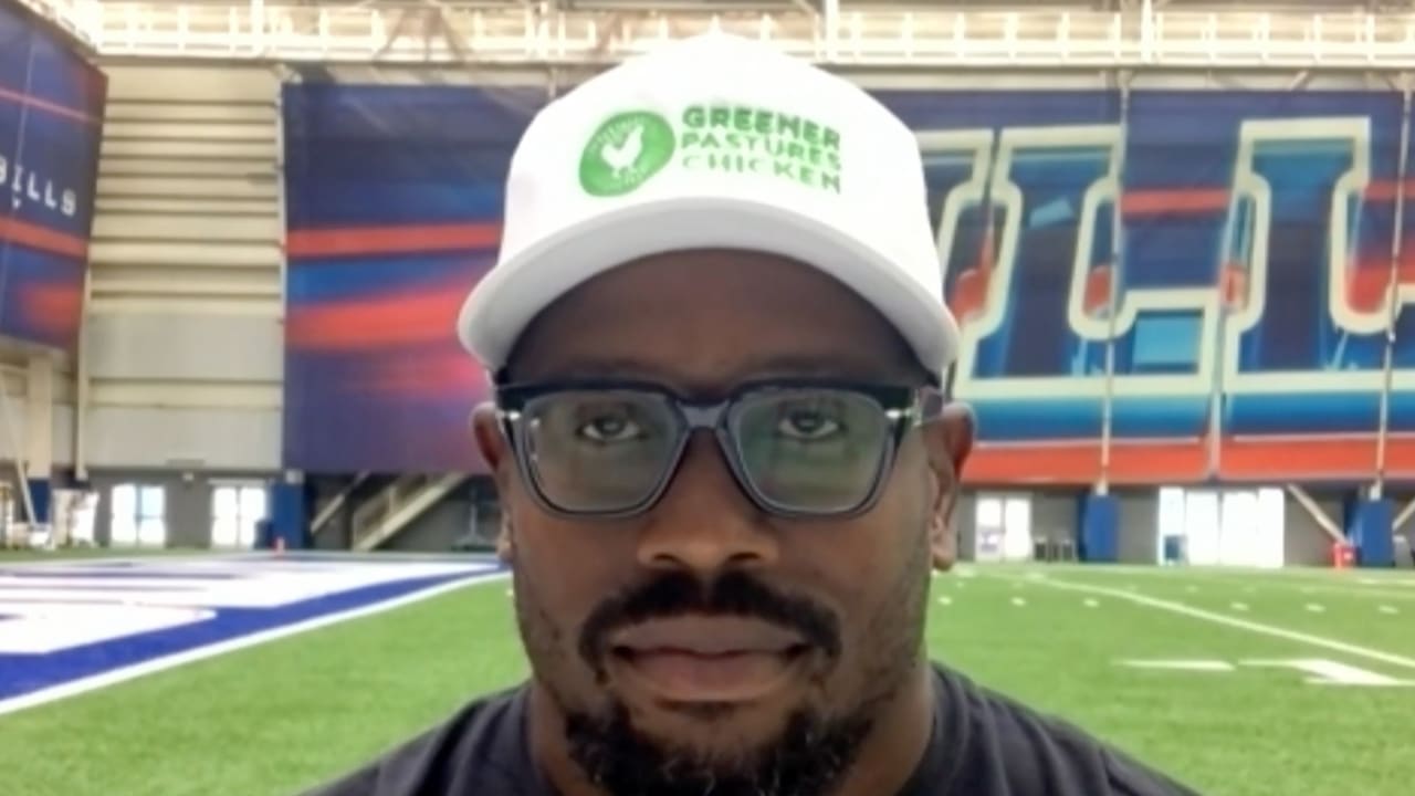 Buffalo Bills linebacker Von Miller explains his triangle haircut