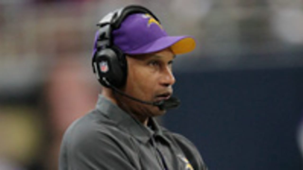 leslie-frazier-121226-spot.jpg
