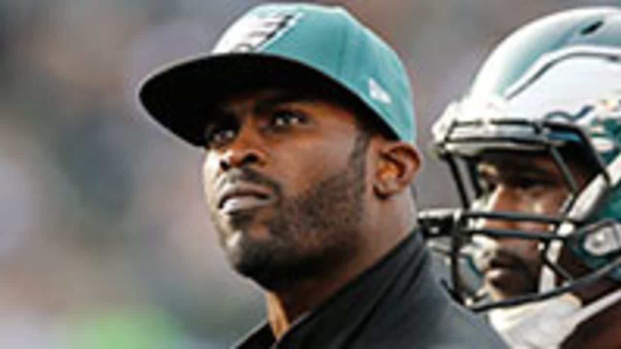 michael-vick-131110-SPOT.jpg