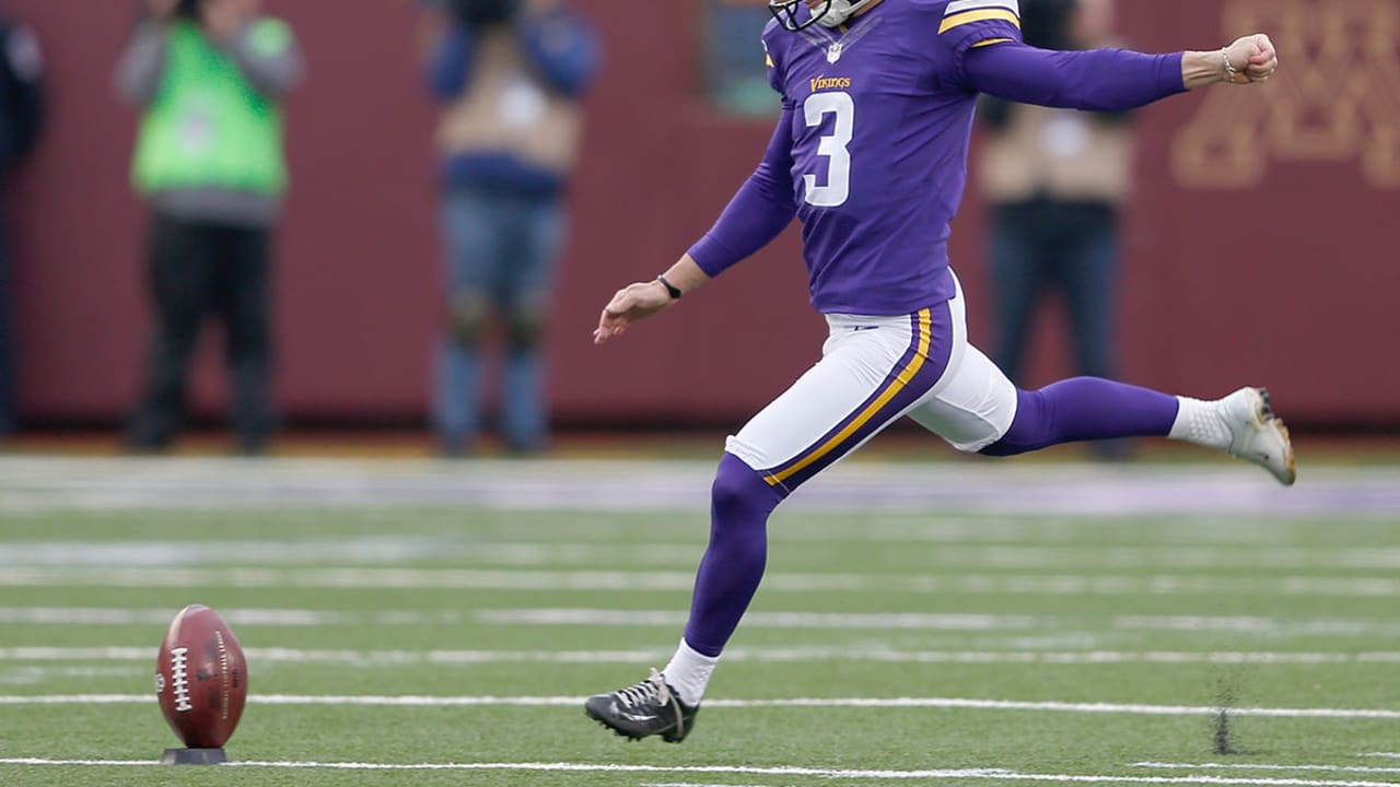 Blair-Walsh-150726-Sl.jpg