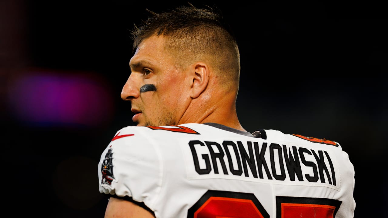 rob gronkowski salute to service jersey