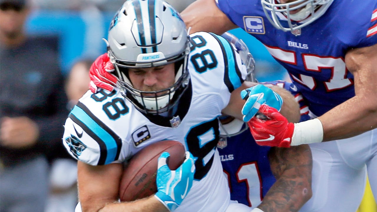 Carolina Panthers tight end Greg Olsen confirms broken right foot