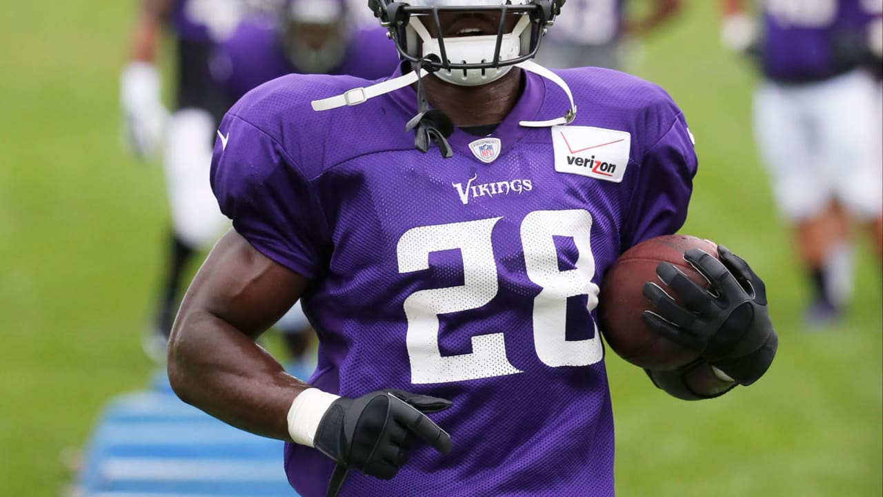Adrian-Peterson-SL-150730