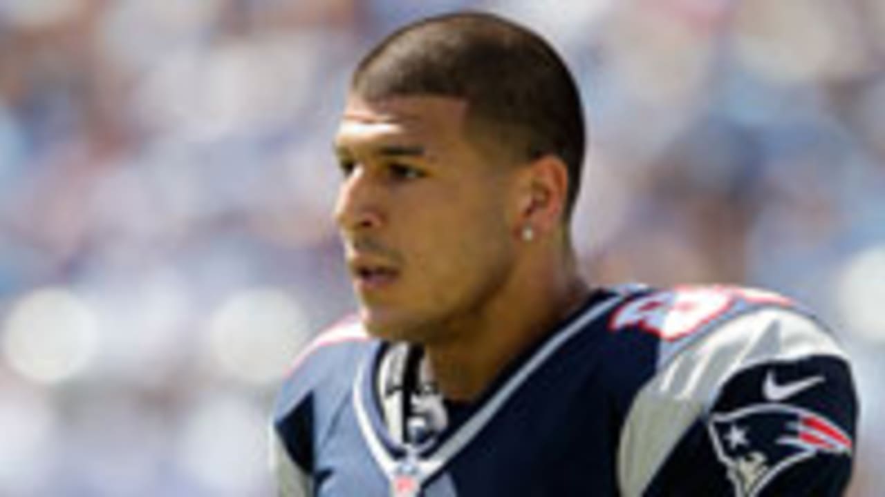 Patriots offering free exchanges on Aaron Hernandez jerseys